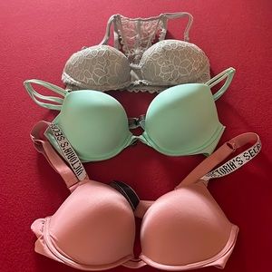 Victoria’s Secret bras